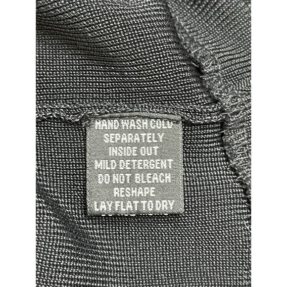 Sweater Works Womens Y2K Flamingo Sequin Knit Top Sz S Black Pink Mob Wife - Picture 11 of 12